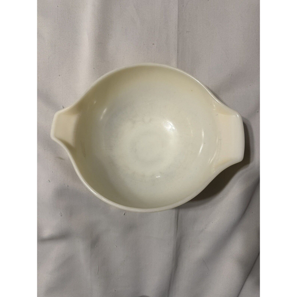 Vintage Pyrex Yellow Cinderella Bowl 2 1/2 quart 443 Frosty Matte Spout Handles - Picture 2 of 7